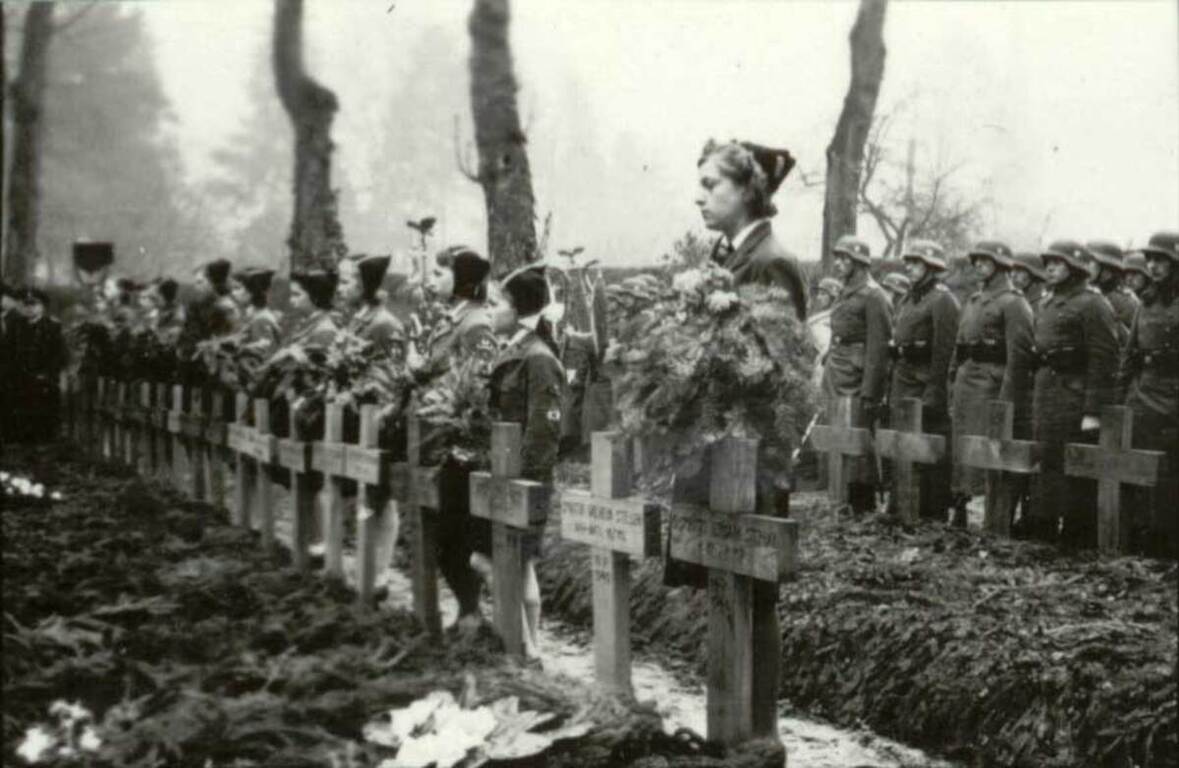 3. Cérémonie de commémoration au cimetière militaire de Clausen