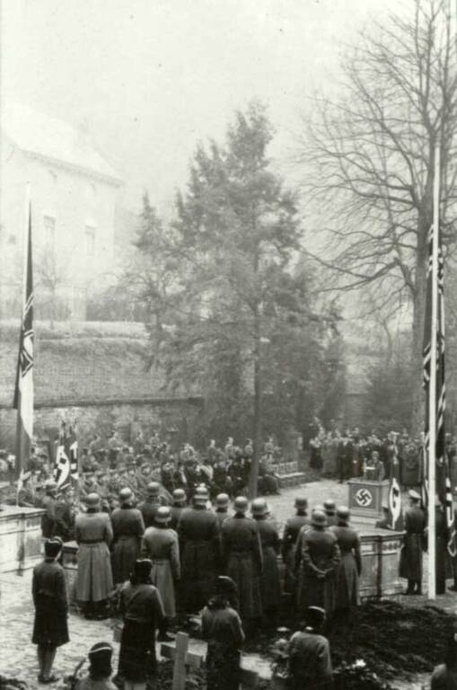 3. Cérémonie de commémoration au cimetière militaire de Clausen